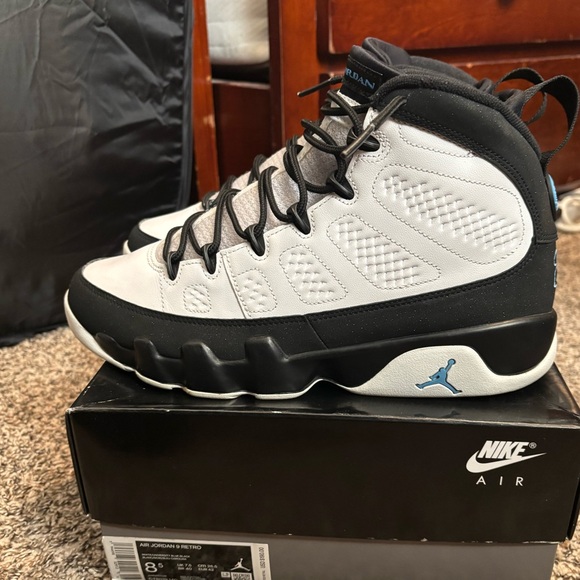 Air Jordan 9 retro ‘University Blue’ 8.5 men’s - Picture 4 of 8